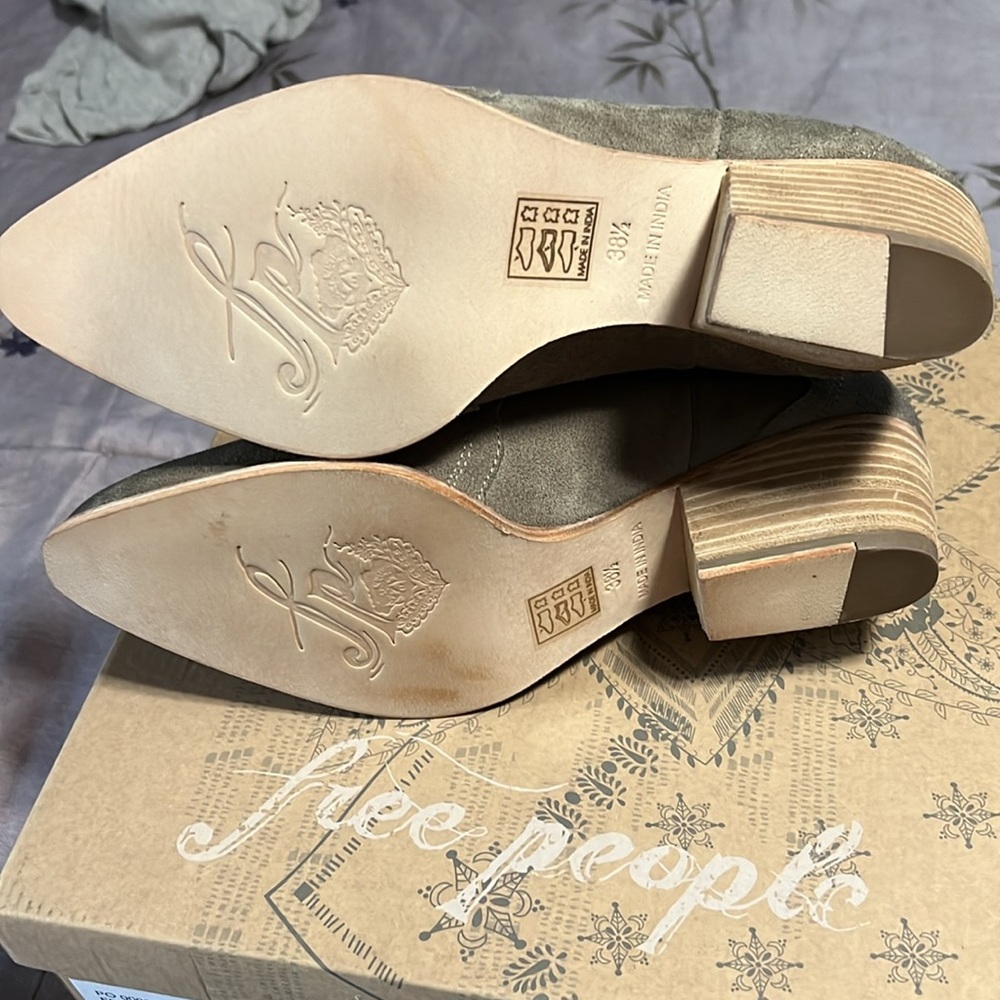 FREE PEOPLE | Suede Chelsea Boot - Picture 5 of 5